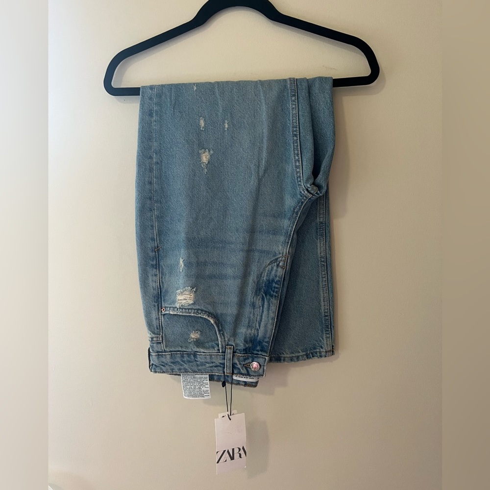 Zara Mom Jeans Distressed New With Tags